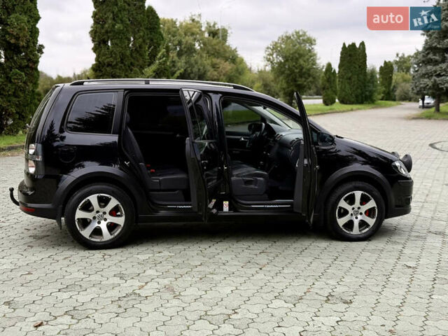 Чорний Фольксваген Туран, об'ємом двигуна 1.97 л та пробігом 279 тис. км за 8800 $, фото 38 на Automoto.ua