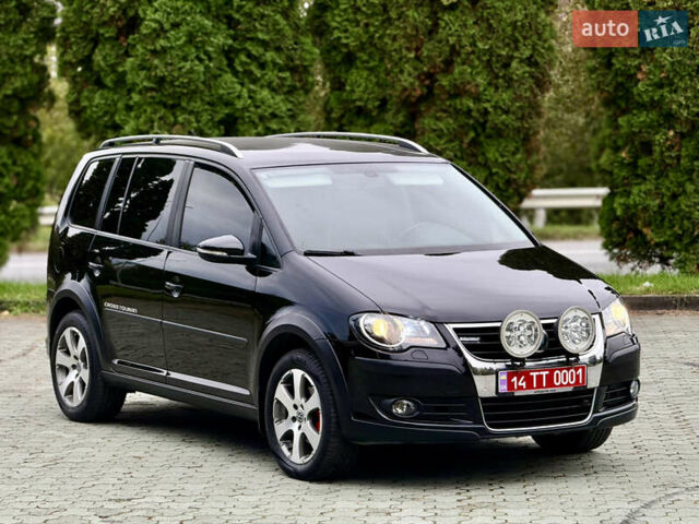 Чорний Фольксваген Туран, об'ємом двигуна 1.97 л та пробігом 279 тис. км за 8800 $, фото 68 на Automoto.ua