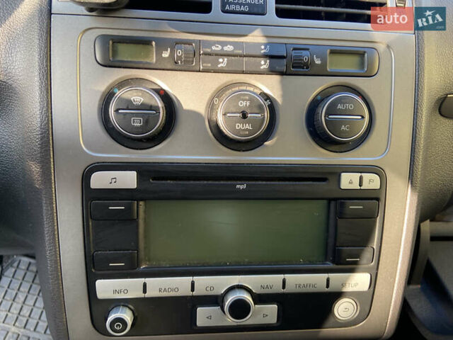 Чорний Фольксваген Туран, об'ємом двигуна 1.4 л та пробігом 270 тис. км за 6800 $, фото 9 на Automoto.ua