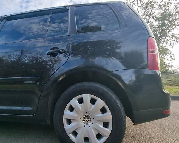 Чорний Фольксваген Туран, об'ємом двигуна 1.39 л та пробігом 170 тис. км за 7500 $, фото 10 на Automoto.ua