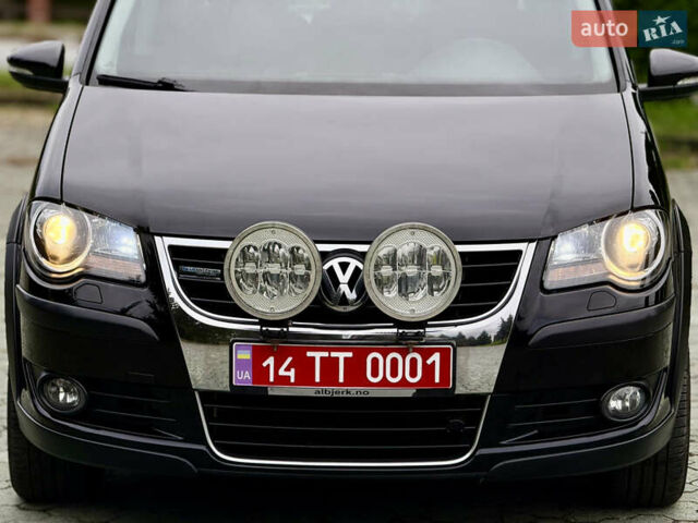 Чорний Фольксваген Туран, об'ємом двигуна 1.97 л та пробігом 279 тис. км за 8800 $, фото 74 на Automoto.ua