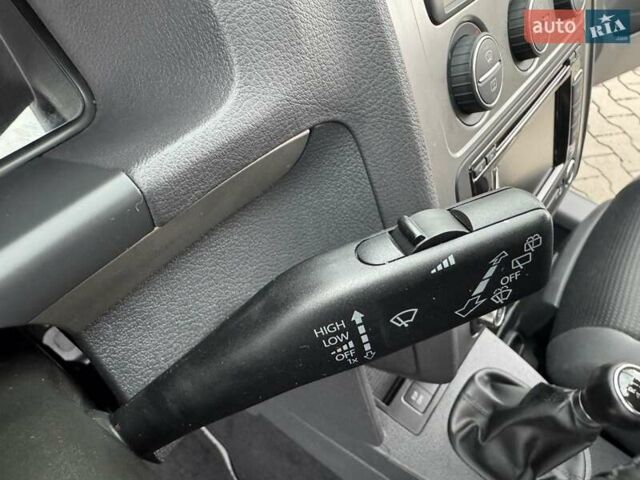 Чорний Фольксваген Туран, об'ємом двигуна 1.4 л та пробігом 190 тис. км за 6950 $, фото 31 на Automoto.ua