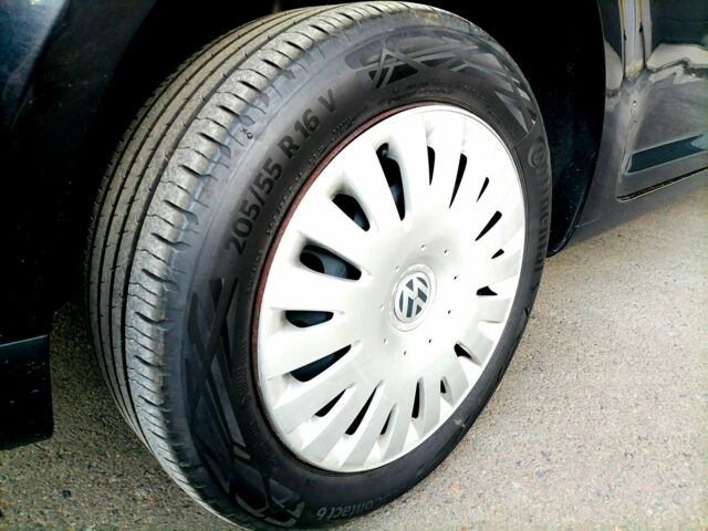 Чорний Фольксваген Туран, об'ємом двигуна 0 л та пробігом 194 тис. км за 6600 $, фото 14 на Automoto.ua