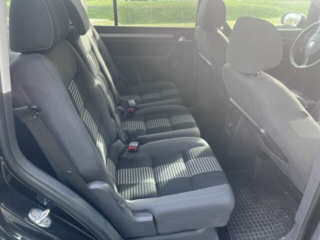 Черный Фольксваген Туран, объемом двигателя 0 л и пробегом 354 тыс. км за 3750 $, фото 7 на Automoto.ua