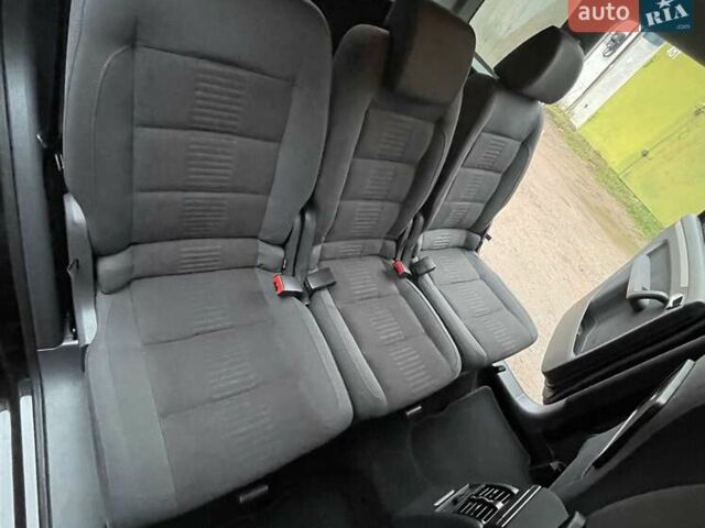 Черный Фольксваген Туран, объемом двигателя 1.4 л и пробегом 194 тыс. км за 6555 $, фото 146 на Automoto.ua