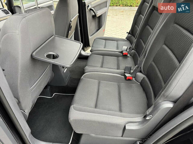 Черный Фольксваген Туран, объемом двигателя 1.4 л и пробегом 190 тыс. км за 7200 $, фото 36 на Automoto.ua