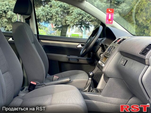 Чорний Фольксваген Туран, об'ємом двигуна 1.4 л та пробігом 172 тис. км за 6900 $, фото 7 на Automoto.ua