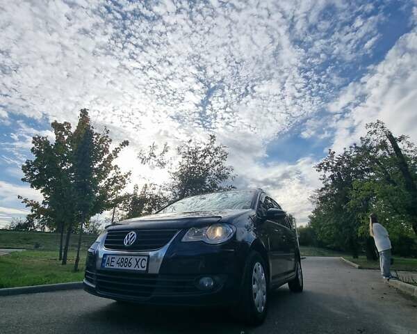 Чорний Фольксваген Туран, об'ємом двигуна 1.39 л та пробігом 170 тис. км за 7500 $, фото 17 на Automoto.ua