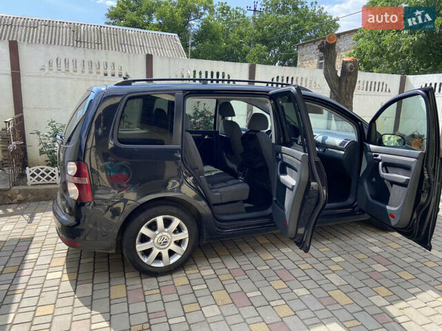 Чорний Фольксваген Туран, об'ємом двигуна 1.4 л та пробігом 270 тис. км за 6800 $, фото 17 на Automoto.ua