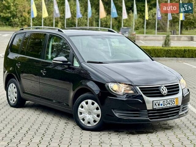 Чорний Фольксваген Туран, об'ємом двигуна 1.4 л та пробігом 190 тис. км за 6950 $, фото 2 на Automoto.ua