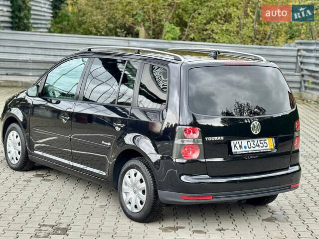 Черный Фольксваген Туран, объемом двигателя 1.4 л и пробегом 190 тыс. км за 7200 $, фото 14 на Automoto.ua