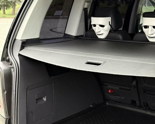 Чорний Фольксваген Туран, об'ємом двигуна 1.97 л та пробігом 279 тис. км за 8800 $, фото 46 на Automoto.ua