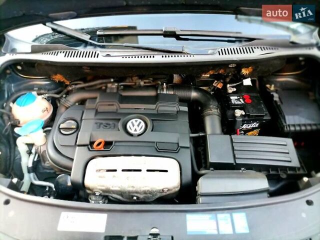 Черный Фольксваген Туран, объемом двигателя 1.4 л и пробегом 193 тыс. км за 6600 $, фото 14 на Automoto.ua