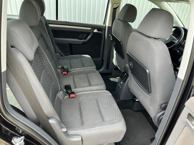 Черный Фольксваген Туран, объемом двигателя 1.4 л и пробегом 203 тыс. км за 6550 $, фото 18 на Automoto.ua