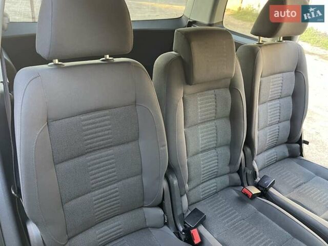 Черный Фольксваген Туран, объемом двигателя 1.4 л и пробегом 238 тыс. км за 7888 $, фото 159 на Automoto.ua