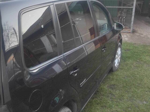 Чорний Фольксваген Туран, об'ємом двигуна 0 л та пробігом 207 тис. км за 7778 $, фото 7 на Automoto.ua