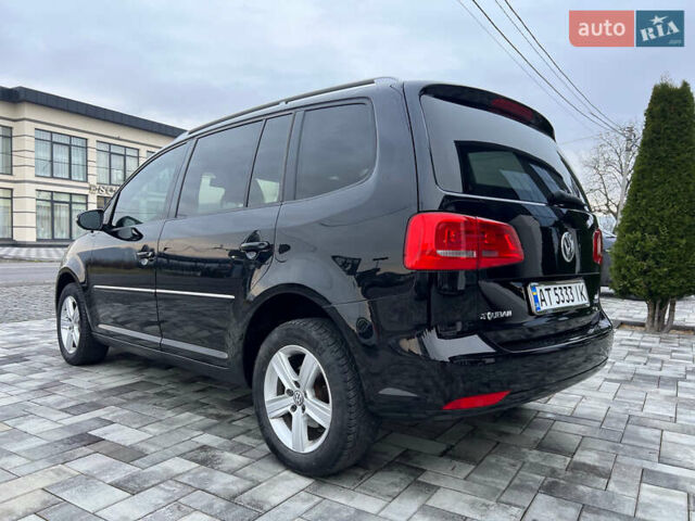 Черный Фольксваген Туран, объемом двигателя 1.6 л и пробегом 220 тыс. км за 8400 $, фото 4 на Automoto.ua