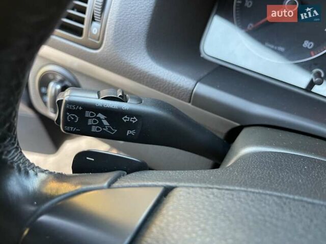 Черный Фольксваген Туран, объемом двигателя 1.4 л и пробегом 238 тыс. км за 7888 $, фото 45 на Automoto.ua