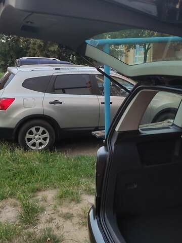 Черный Фольксваген Туран, объемом двигателя 1.39 л и пробегом 195 тыс. км за 8300 $, фото 30 на Automoto.ua