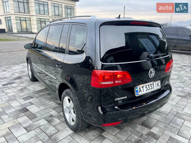Черный Фольксваген Туран, объемом двигателя 1.6 л и пробегом 220 тыс. км за 8400 $, фото 15 на Automoto.ua