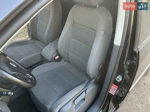 Черный Фольксваген Туран, объемом двигателя 1.4 л и пробегом 238 тыс. км за 7888 $, фото 64 на Automoto.ua