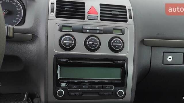 Черный Фольксваген Туран, объемом двигателя 1.39 л и пробегом 195 тыс. км за 8300 $, фото 11 на Automoto.ua