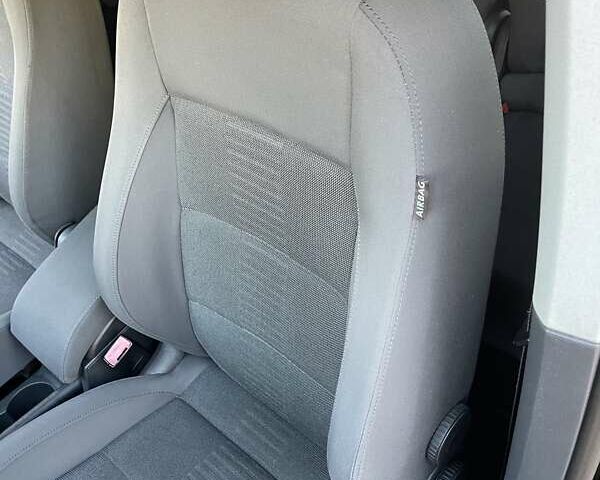 Черный Фольксваген Туран, объемом двигателя 1.4 л и пробегом 238 тыс. км за 7888 $, фото 60 на Automoto.ua