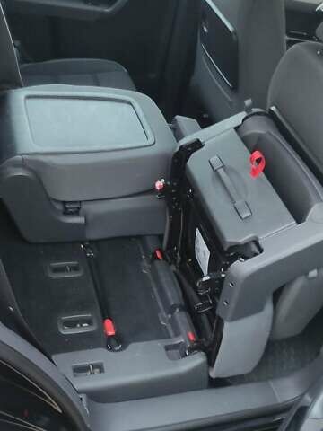 Черный Фольксваген Туран, объемом двигателя 1.39 л и пробегом 195 тыс. км за 8300 $, фото 21 на Automoto.ua