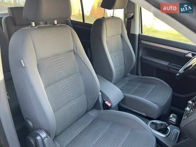 Черный Фольксваген Туран, объемом двигателя 1.4 л и пробегом 238 тыс. км за 7888 $, фото 247 на Automoto.ua