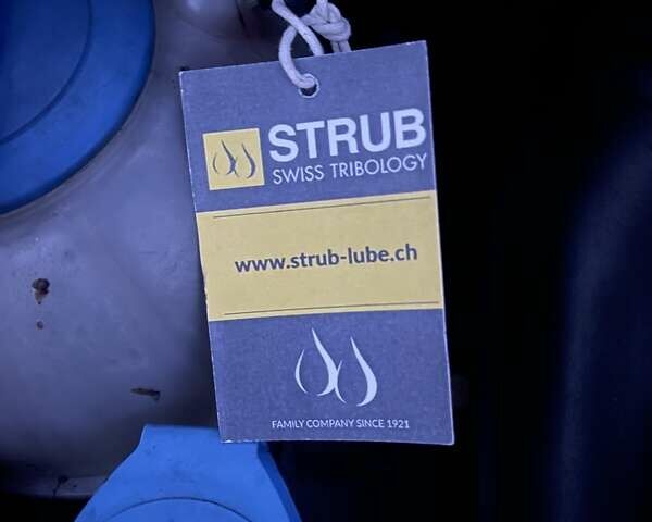 Черный Фольксваген Туран, объемом двигателя 1.4 л и пробегом 238 тыс. км за 7888 $, фото 184 на Automoto.ua