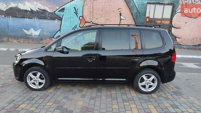 Чорний Фольксваген Туран, об'ємом двигуна 1.6 л та пробігом 258 тис. км за 10700 $, фото 7 на Automoto.ua