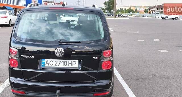Черный Фольксваген Туран, объемом двигателя 1.39 л и пробегом 195 тыс. км за 8300 $, фото 3 на Automoto.ua