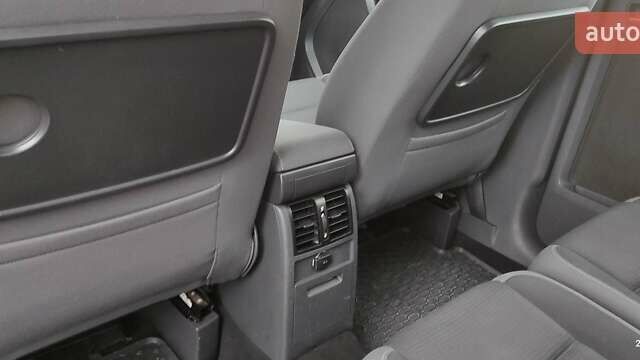 Черный Фольксваген Туран, объемом двигателя 1.39 л и пробегом 195 тыс. км за 8300 $, фото 18 на Automoto.ua