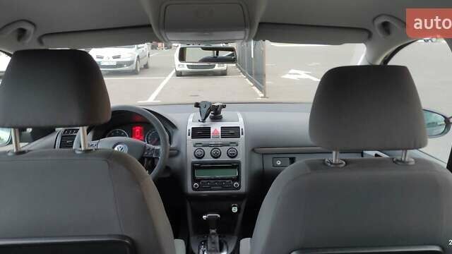 Черный Фольксваген Туран, объемом двигателя 1.39 л и пробегом 195 тыс. км за 8300 $, фото 12 на Automoto.ua