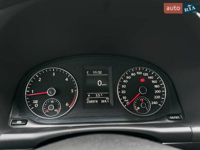 Черный Фольксваген Туран, объемом двигателя 1.6 л и пробегом 259 тыс. км за 11200 $, фото 11 на Automoto.ua
