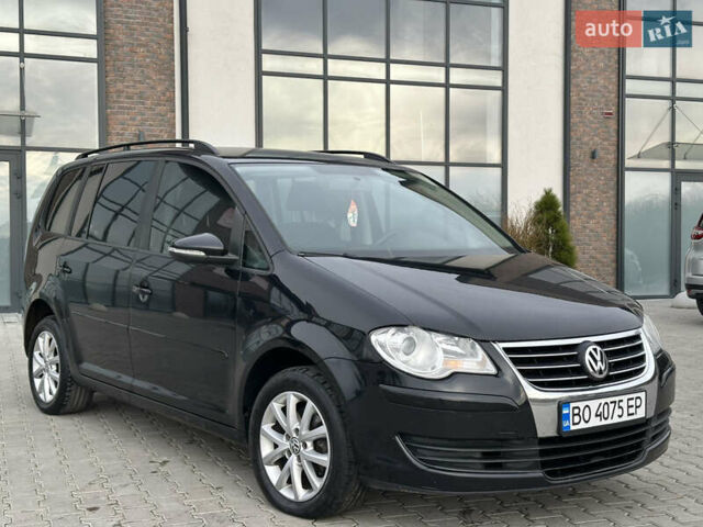 Чорний Фольксваген Туран, об'ємом двигуна 1.97 л та пробігом 336 тис. км за 8200 $, фото 3 на Automoto.ua