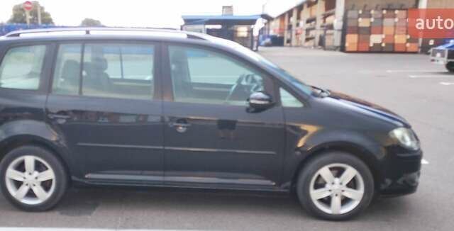 Черный Фольксваген Туран, объемом двигателя 1.39 л и пробегом 195 тыс. км за 8300 $, фото 5 на Automoto.ua