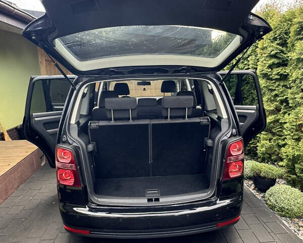 Черный Фольксваген Туран, объемом двигателя 1.4 л и пробегом 199 тыс. км за 7999 $, фото 25 на Automoto.ua