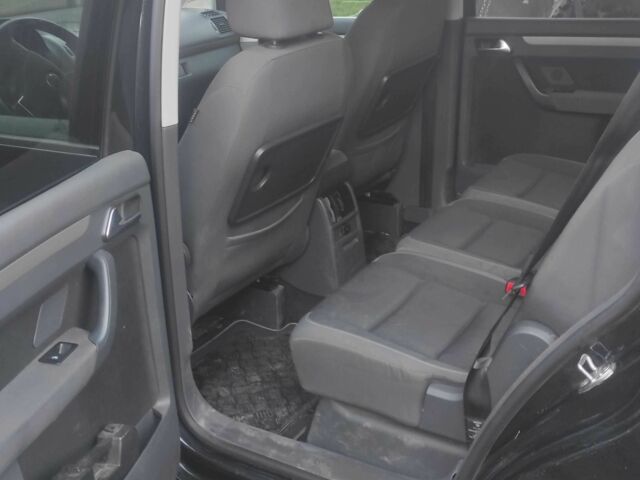 Чорний Фольксваген Туран, об'ємом двигуна 0 л та пробігом 207 тис. км за 7778 $, фото 15 на Automoto.ua