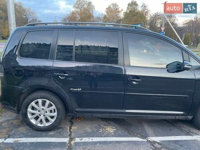 Чорний Фольксваген Туран, об'ємом двигуна 1.9 л та пробігом 367 тис. км за 7900 $, фото 6 на Automoto.ua