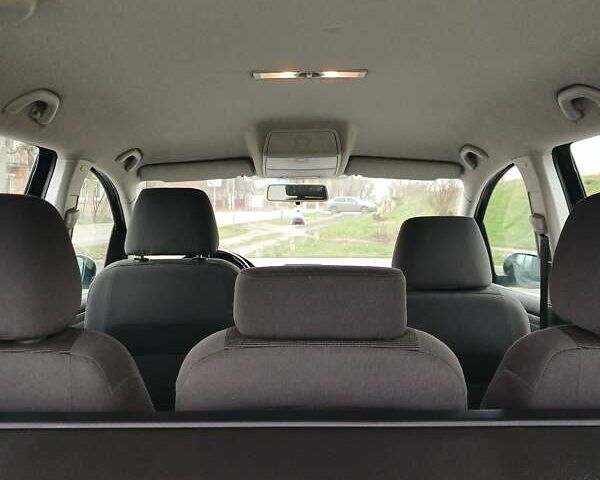 Черный Фольксваген Туран, объемом двигателя 1.6 л и пробегом 249 тыс. км за 7999 $, фото 37 на Automoto.ua