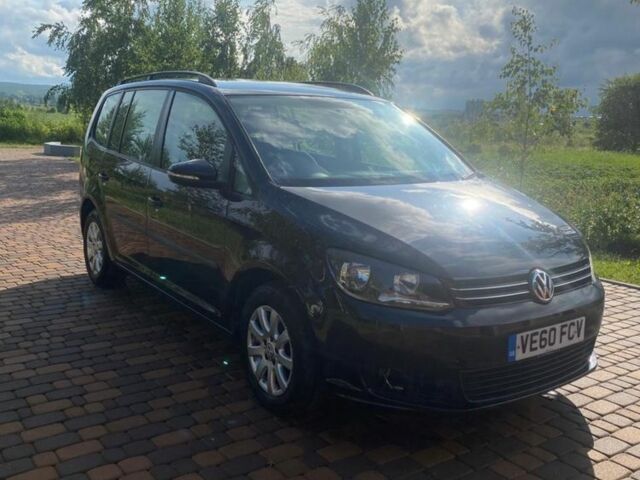 Черный Фольксваген Туран, объемом двигателя 1.6 л и пробегом 300 тыс. км за 4196 $, фото 7 на Automoto.ua