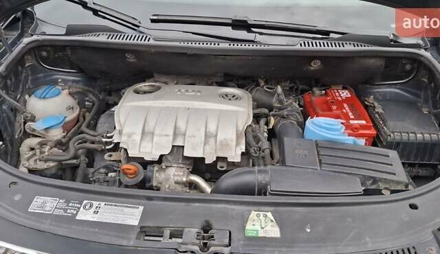 Чорний Фольксваген Туран, об'ємом двигуна 1.98 л та пробігом 245 тис. км за 10500 $, фото 7 на Automoto.ua