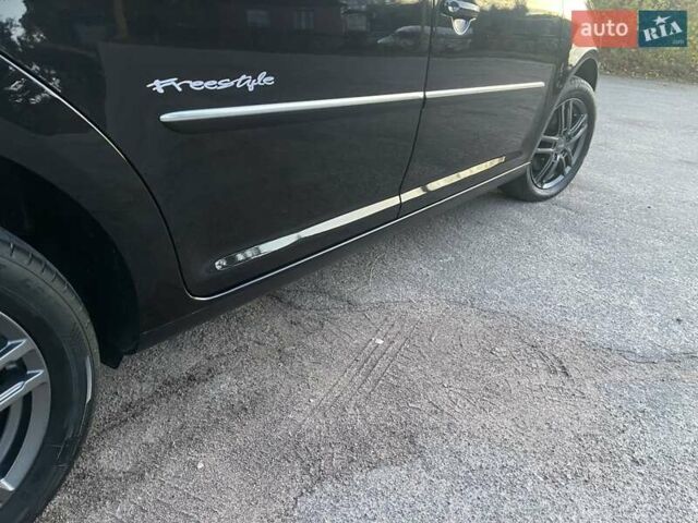 Черный Фольксваген Туран, объемом двигателя 1.4 л и пробегом 238 тыс. км за 7888 $, фото 99 на Automoto.ua