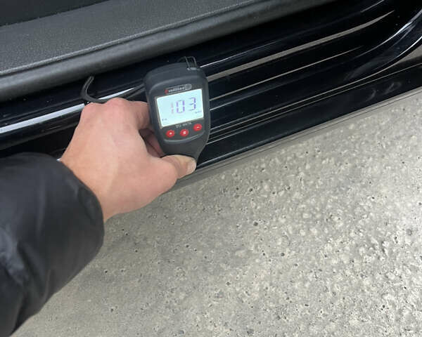 Черный Фольксваген Туран, объемом двигателя 1.4 л и пробегом 213 тыс. км за 8100 $, фото 75 на Automoto.ua