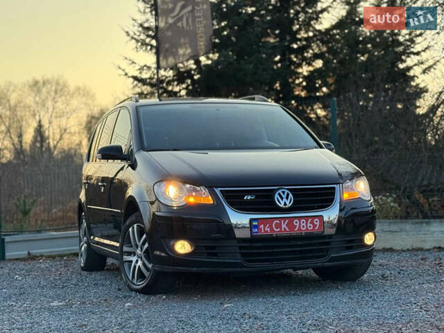 Черный Фольксваген Туран, объемом двигателя 1.6 л и пробегом 215 тыс. км за 7890 $, фото 26 на Automoto.ua