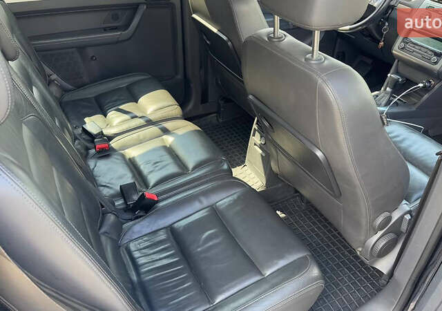 Черный Фольксваген Туран, объемом двигателя 1.97 л и пробегом 285 тыс. км за 7100 $, фото 12 на Automoto.ua