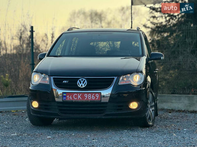 Черный Фольксваген Туран, объемом двигателя 1.6 л и пробегом 215 тыс. км за 7890 $, фото 14 на Automoto.ua