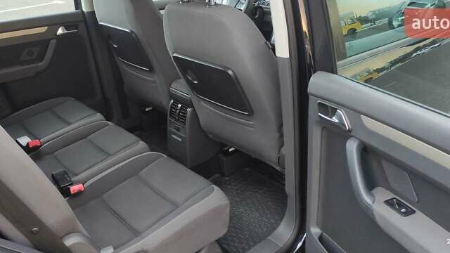 Черный Фольксваген Туран, объемом двигателя 1.39 л и пробегом 195 тыс. км за 8300 $, фото 19 на Automoto.ua