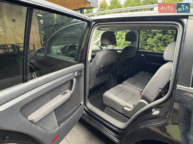 Черный Фольксваген Туран, объемом двигателя 1.4 л и пробегом 199 тыс. км за 7999 $, фото 23 на Automoto.ua